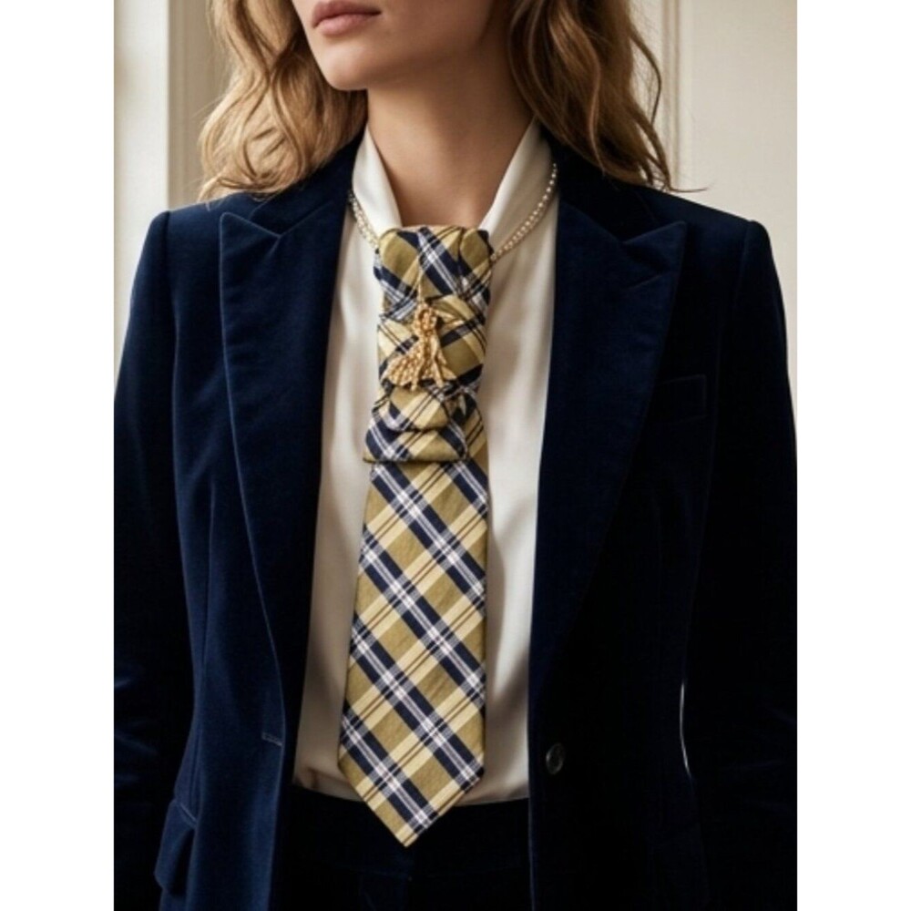 NWT Arrow Silk Gold & Navy Statement Tie Necklace With Dancers Brooch
